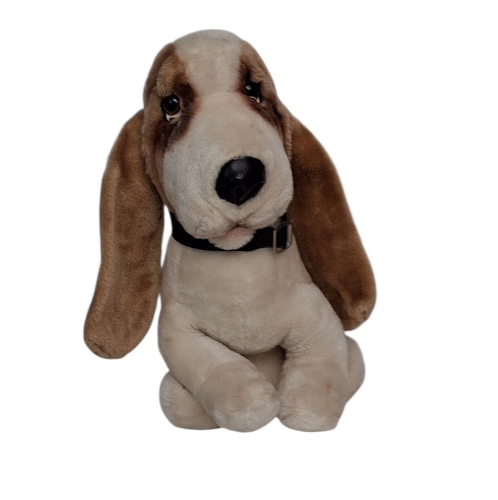 Vintage Animal Fair Inc. Plush Basset Hound Dog Cream and Brown
